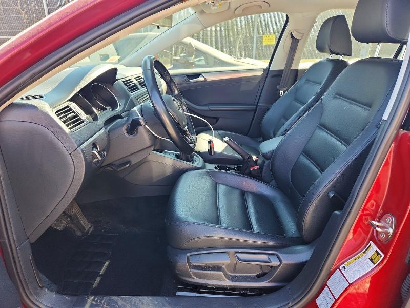 55337916 :رقم المزاد ، 3VWB67AJ8HM409926 vin ، 2017 Volkswagen Jetta مزاد بيع
