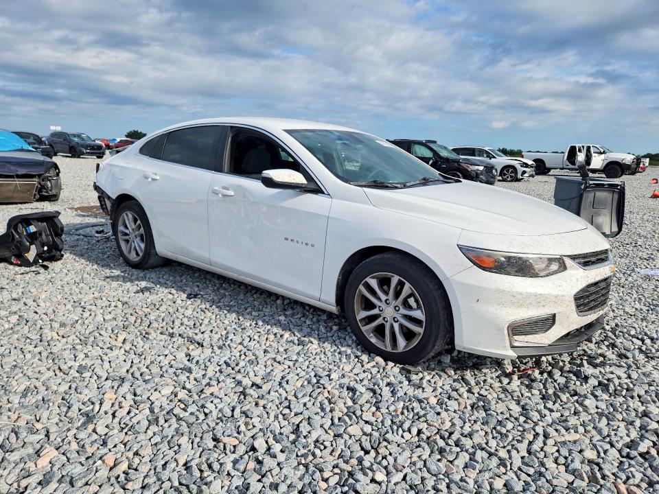 50979516 :رقم المزاد ، 1G1ZD5ST9JF241854 vin ، 2018 Chevrolet Malibu مزاد بيع