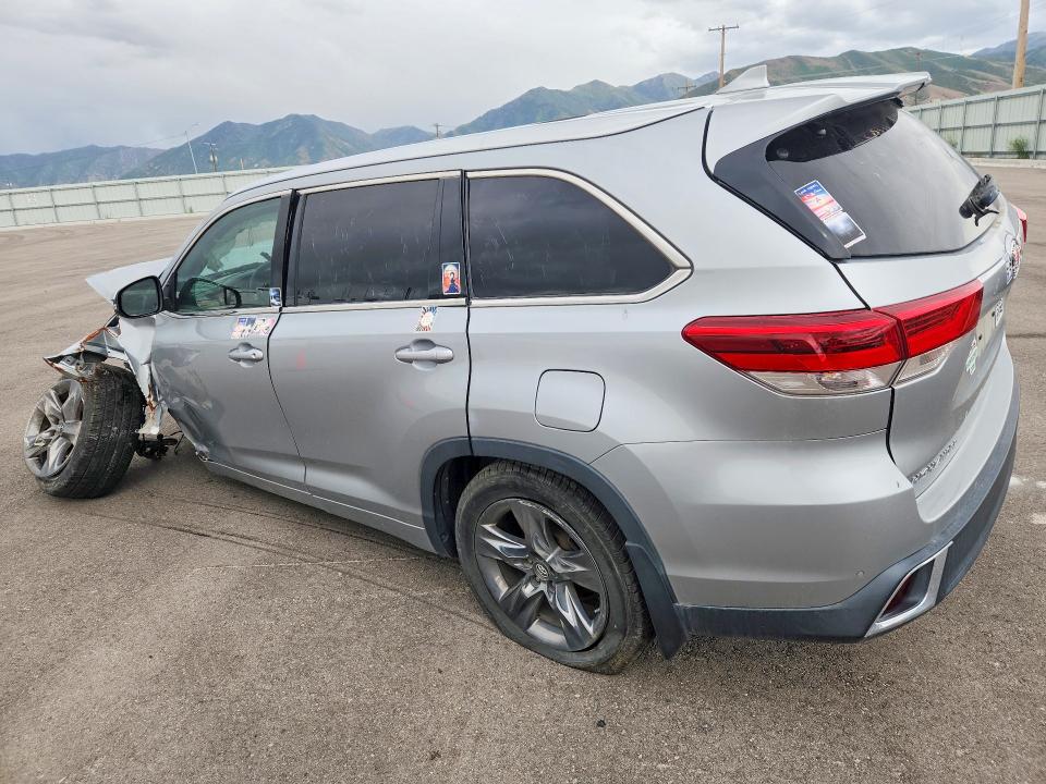Продаж на аукціоні авто 2018 Toyota Highlander, vin: 5TDDZRFH7JS809020, номер лоту: 54789836