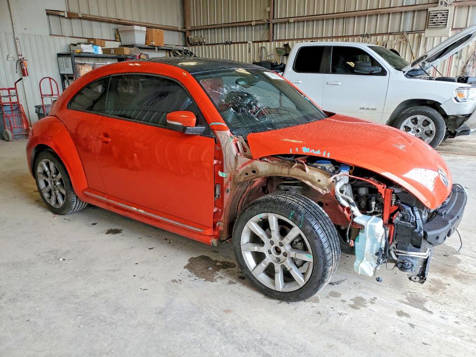 2016 Volkswagen Beetle მანქანა იყიდება აუქციონზე, vin: 3VWJ17AT1GM624784, აუქციონის ნომერი: 51667746