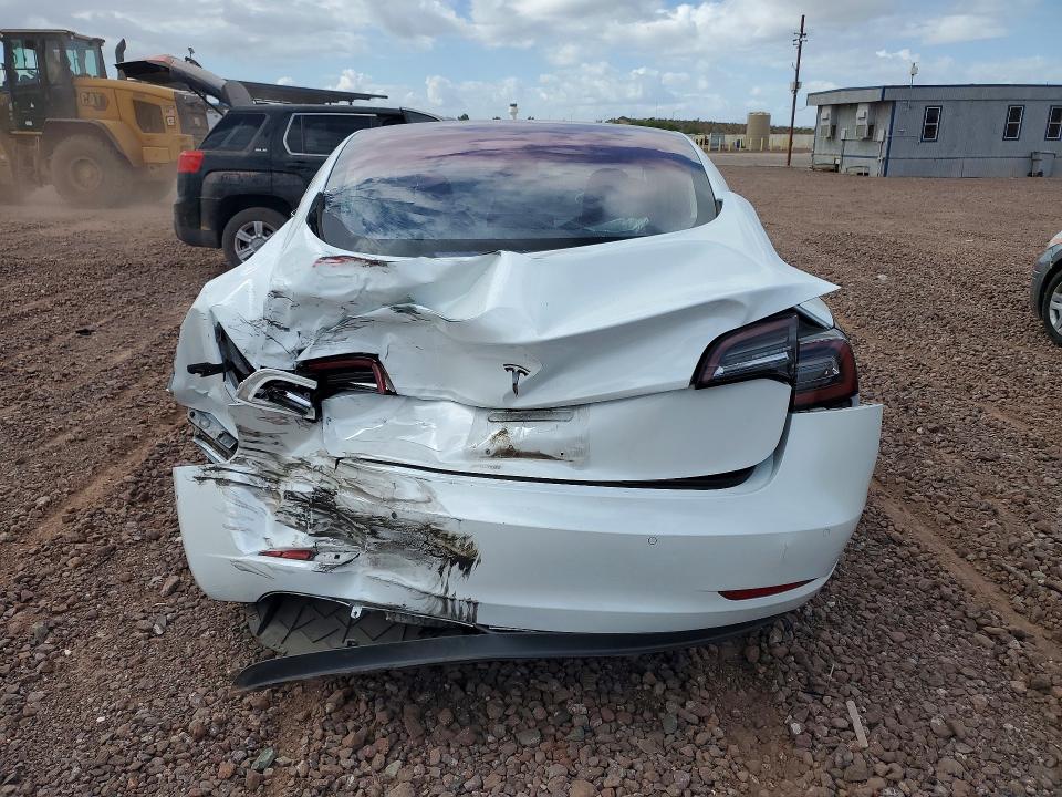 52228206 :رقم المزاد ، 5YJ3E1EA7JF020478 vin ، 2018 Tesla Model 3 مزاد بيع