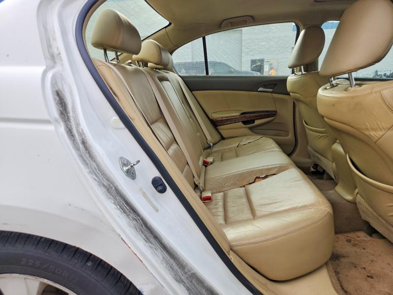 54524826 :رقم المزاد ، JHMCP26828C075700 vin ، 2008 Honda Accord مزاد بيع