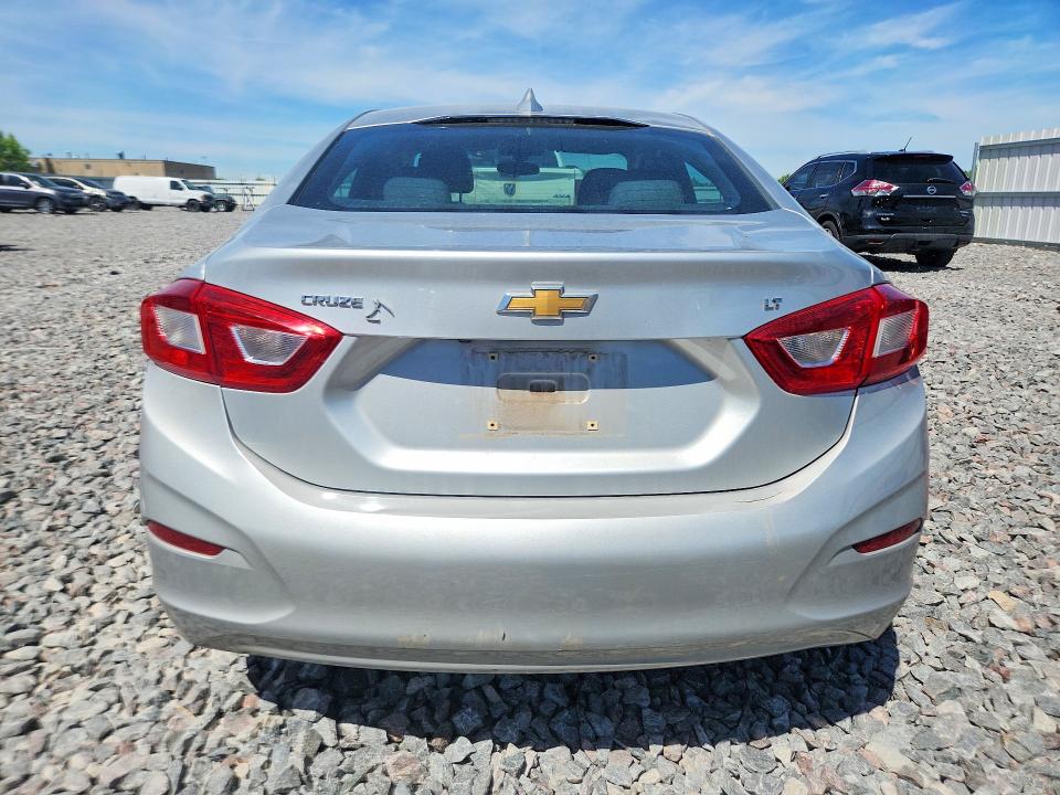 55147086 :رقم المزاد ، 1G1BE5SM5H7114501 vin ، 2017 Chevrolet Cruze مزاد بيع
