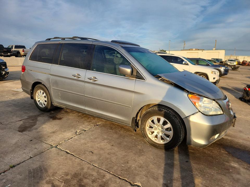 52589556 :رقم المزاد ، 5FNRL38688B003587 vin ، 2008 Honda Odyssey مزاد بيع