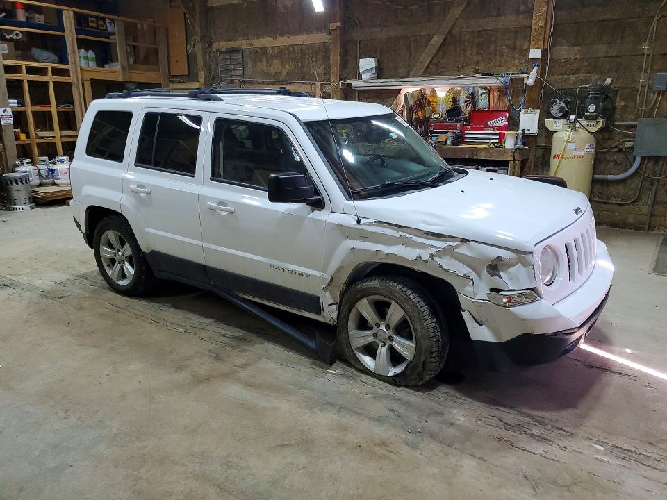 52896176 :رقم المزاد ، 1C4NJPFB2ED893826 vin ، 2014 Jeep Patriot مزاد بيع