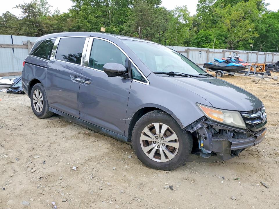 52669866 :رقم المزاد ، 5FNRL5H66FB008103 vin ، 2015 Honda Odyssey مزاد بيع