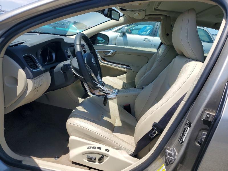 53080816 :رقم المزاد ، YV1612FS0E1292918 vin ، 2014 Volv S60 مزاد بيع