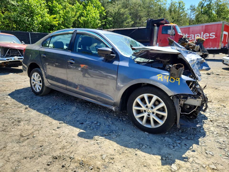 Auction sale of the 2015 Volkswagen Jetta, vin: 3VWD17AJ9FM269695, lot number: 53168716