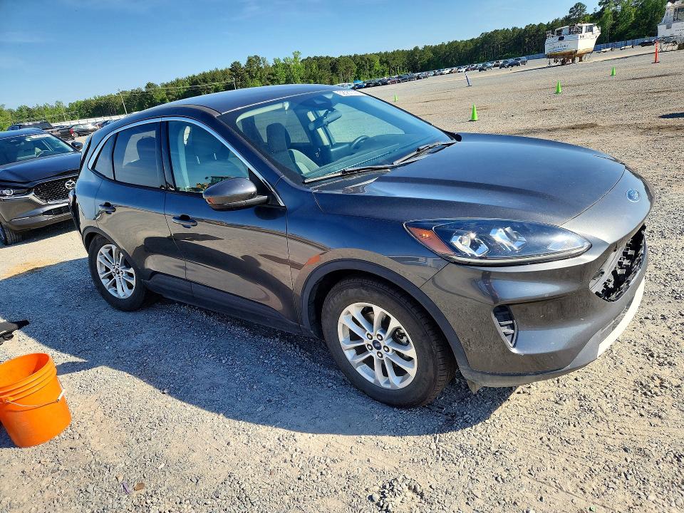 52067796 :رقم المزاد ، 1FMCU0G6XLUA67709 vin ، 2020 Ford Escape مزاد بيع