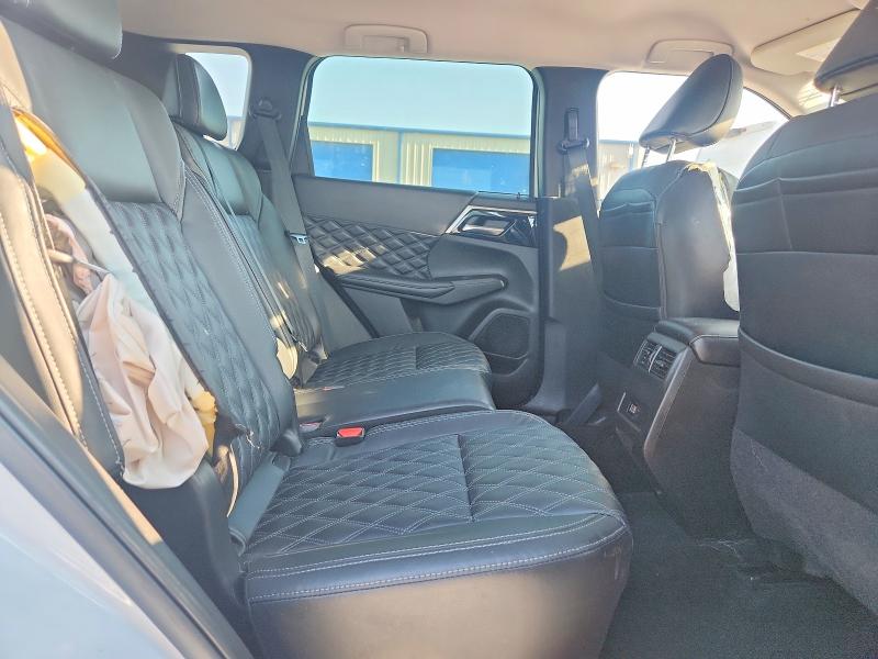 54877426 :رقم المزاد ، JA4J3VA88NZ059811 vin ، 2022 Mitsubishi Outlander مزاد بيع