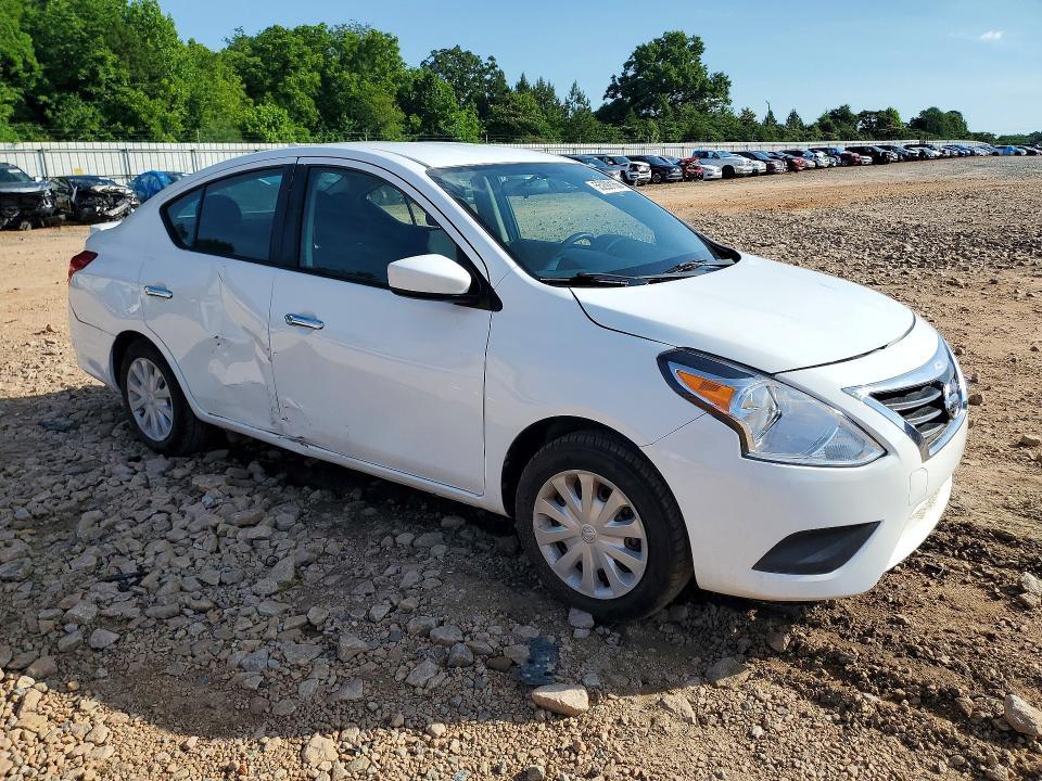 55299166 :رقم المزاد ، 3N1CN7AP8JL858150 vin ، 2018 Nissan Versa مزاد بيع