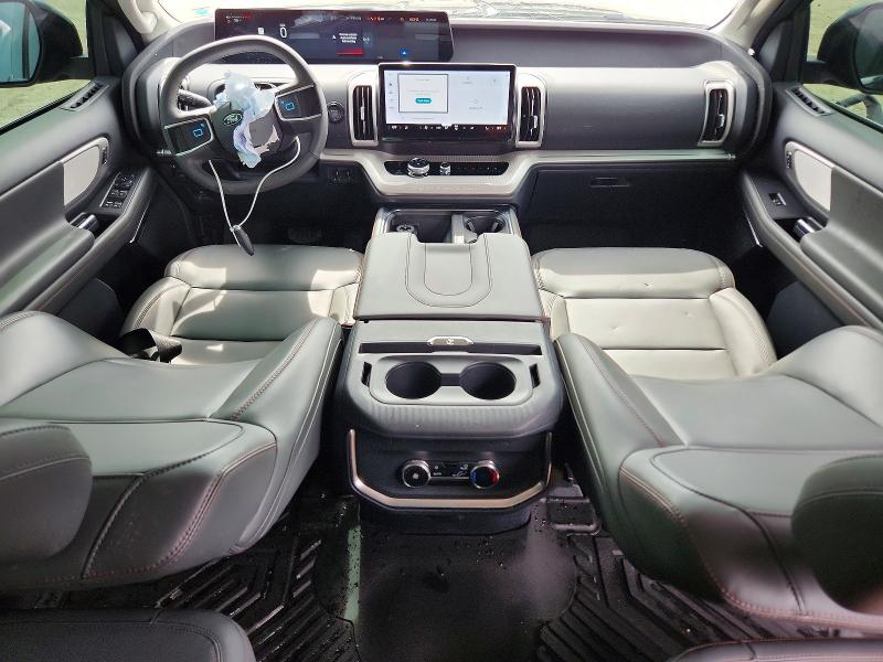 Продажа на аукционе авто 2025 Ford Expedition, vin: 1FMJK1J89SEA66069, номер лота: 52236406