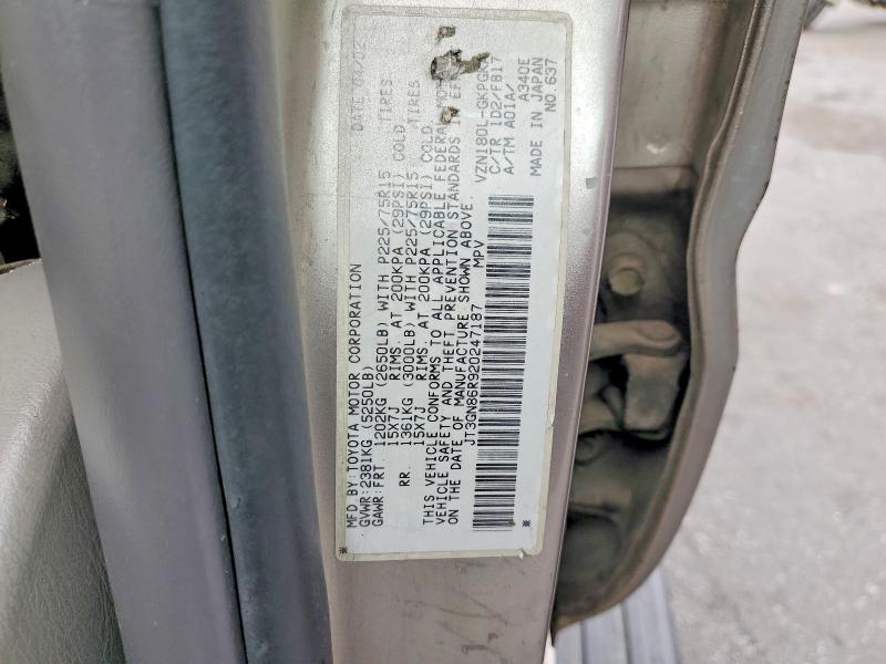 52678196 :رقم المزاد ، JT3GN86R920247187 vin ، 2002 Toyota 4runner مزاد بيع