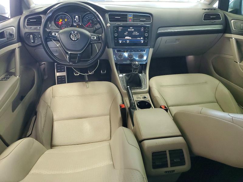 54723306 :رقم المزاد ، 3VWM17AU1JM759437 vin ، 2018 Volkswagen Golf Alltrack مزاد بيع