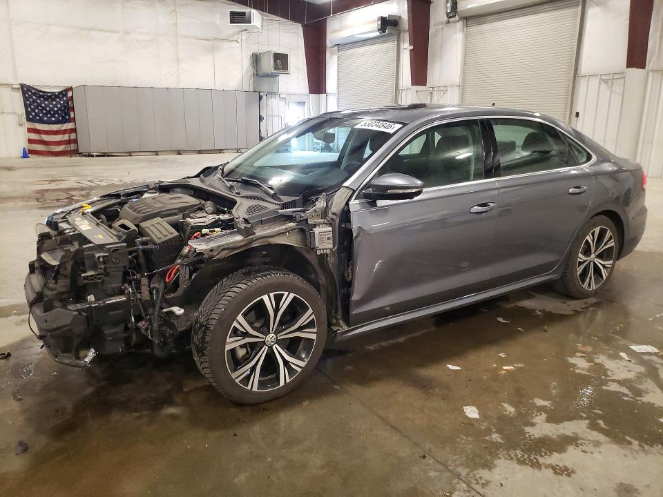 53034846 :رقم المزاد ، 1VWSA7A38NC003108 vin ، 2022 Volkswagen Passat مزاد بيع
