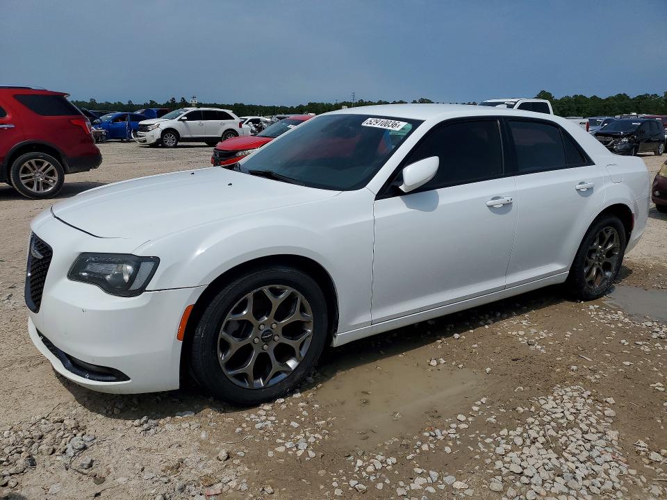 Auction sale of the 2016 Chrysler 300, vin: 2C3CCAGG3GH234222, lot number: 52910036