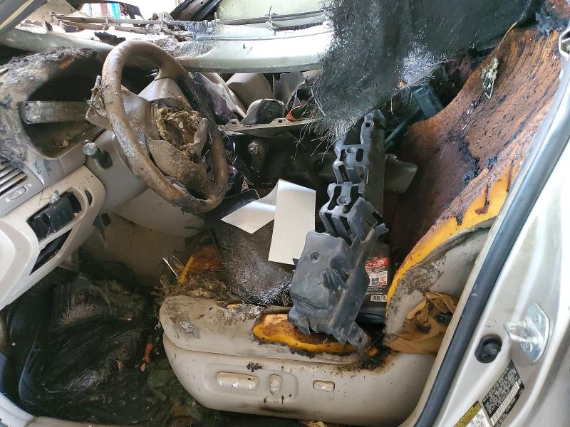 2005 Toyota Camry მანქანა იყიდება აუქციონზე, vin: 4T1BE32K65U093354, აუქციონის ნომერი: 55012396