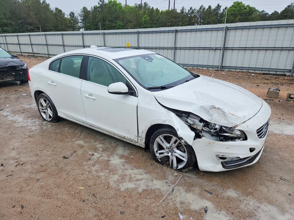 2015 Volvo S60 მანქანა იყიდება აუქციონზე, vin: YV140MFB6F1315531, აუქციონის ნომერი: 53214856