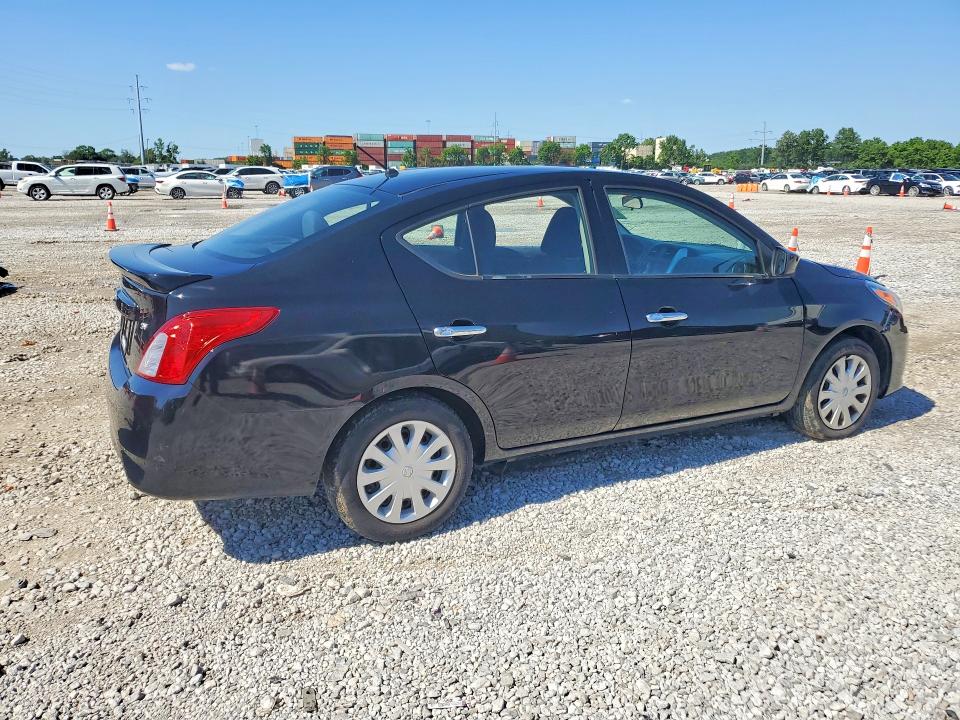 55502916 :رقم المزاد ، 3N1CN7AP8KL858392 vin ، 2019 Nissan Versa مزاد بيع