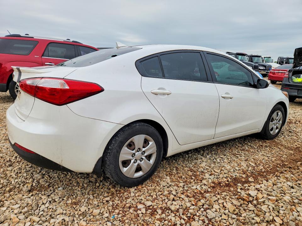 2015 Kia Forte მანქანა იყიდება აუქციონზე, vin: KNAFX4A66F5376601, აუქციონის ნომერი: 52444626