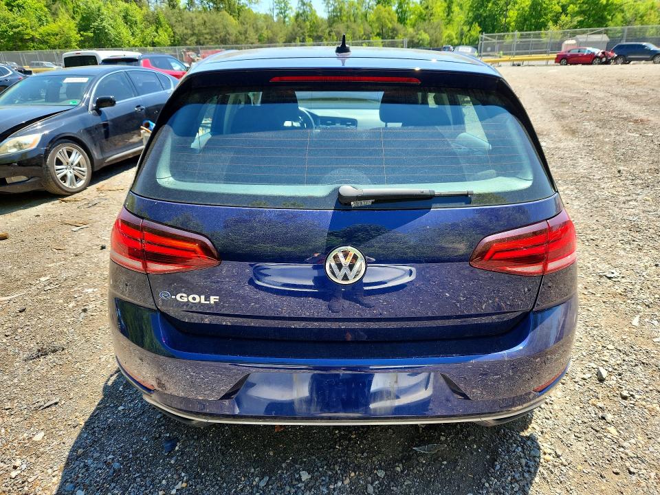 52091446 :رقم المزاد ، WVWKR7AU5HW950873 vin ، 2017 Volkswagen E-golf مزاد بيع