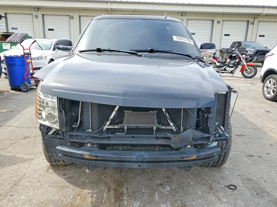 2013 Cadillac Escalade მანქანა იყიდება აუქციონზე, vin: 1GYS4CEF4DR317853, აუქციონის ნომერი: 55223796