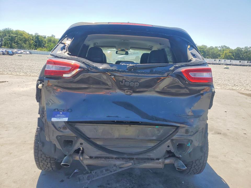 53083616 :رقم المزاد ، 1C4PJMBS8FW503881 vin ، 2015 Jeep Cherokee مزاد بيع
