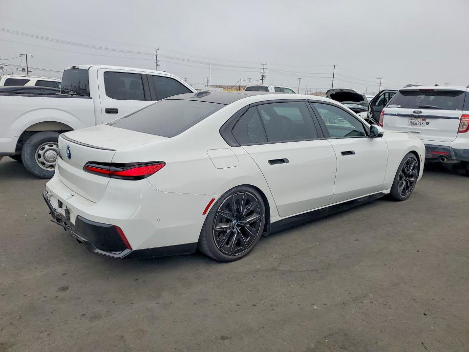 53293176 :رقم المزاد ، WBY43EJ07SCT36233 vin ، 2025 Bmw I7 مزاد بيع