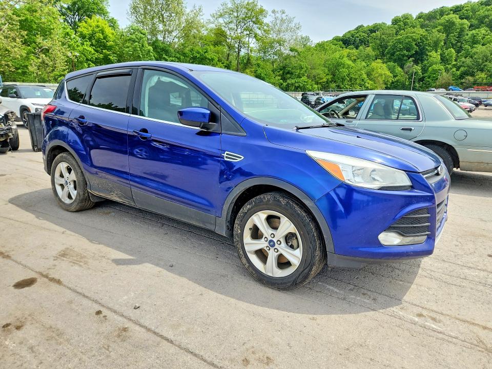 2015 Ford Escape მანქანა იყიდება აუქციონზე, vin: 1FMCU9GX8FUB02328, აუქციონის ნომერი: 54874106