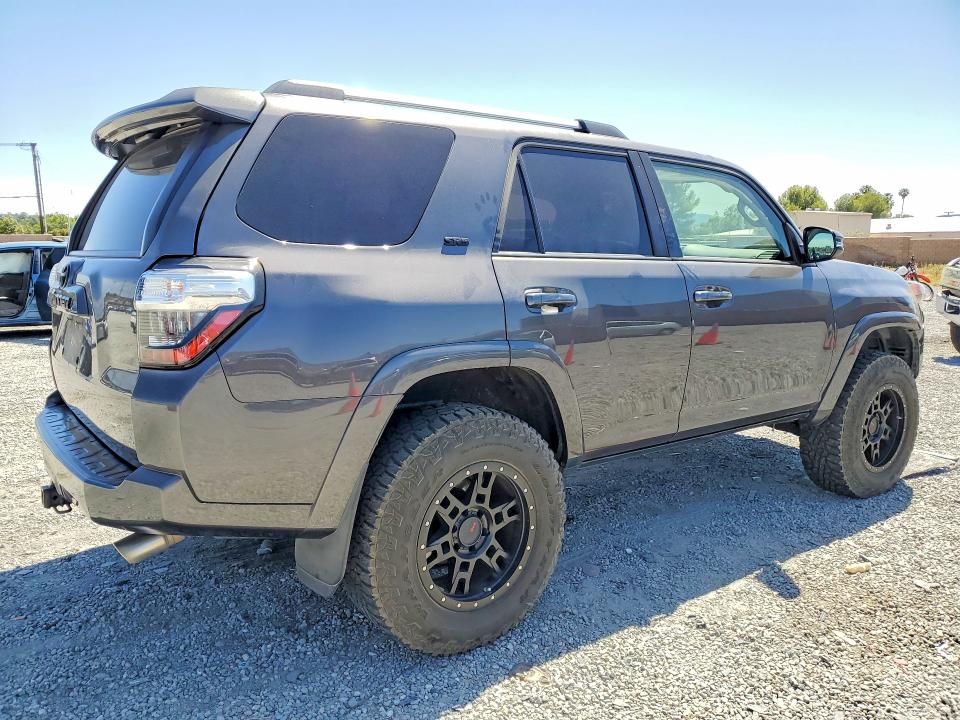 Продажа на аукционе авто 2019 Toyota 4runner, vin: JTEBU5JR3K5686236, номер лота: 54011086