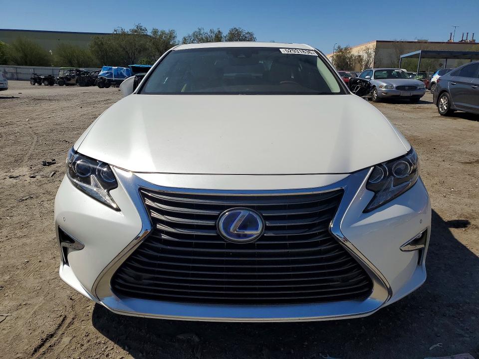 52931836 :رقم المزاد ، JTHBW1GG2J2186578 vin ، 2018 Lexus Es مزاد بيع