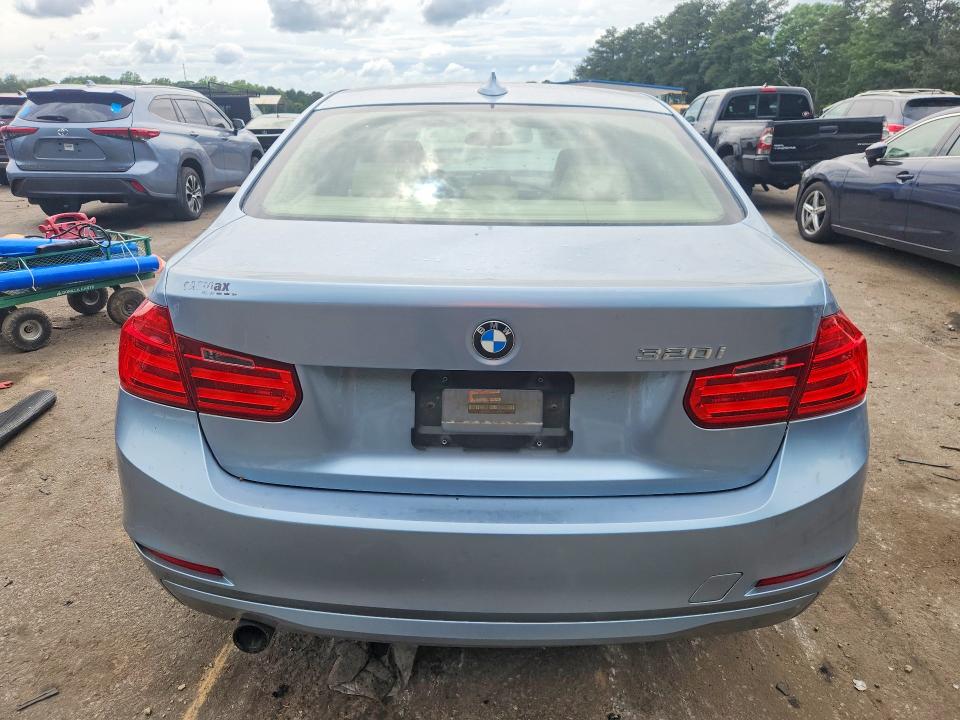 54527086 :رقم المزاد ، WBA3B1G51ENS77293 vin ، 2014 Bmw 320 مزاد بيع