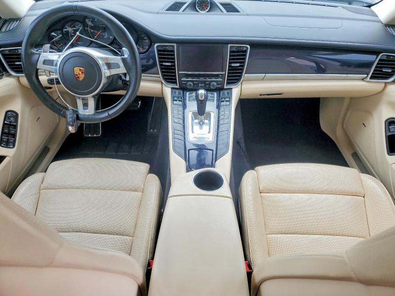 52200046 :رقم المزاد ، WP0AA2A72FL006737 vin ، 2015 Porsche Panamera مزاد بيع