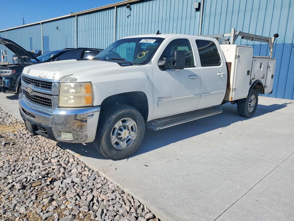 54674696 :رقم المزاد ، 1GC4K1B65AF131071 vin ، 2010 Chevrolet Silverado مزاد بيع