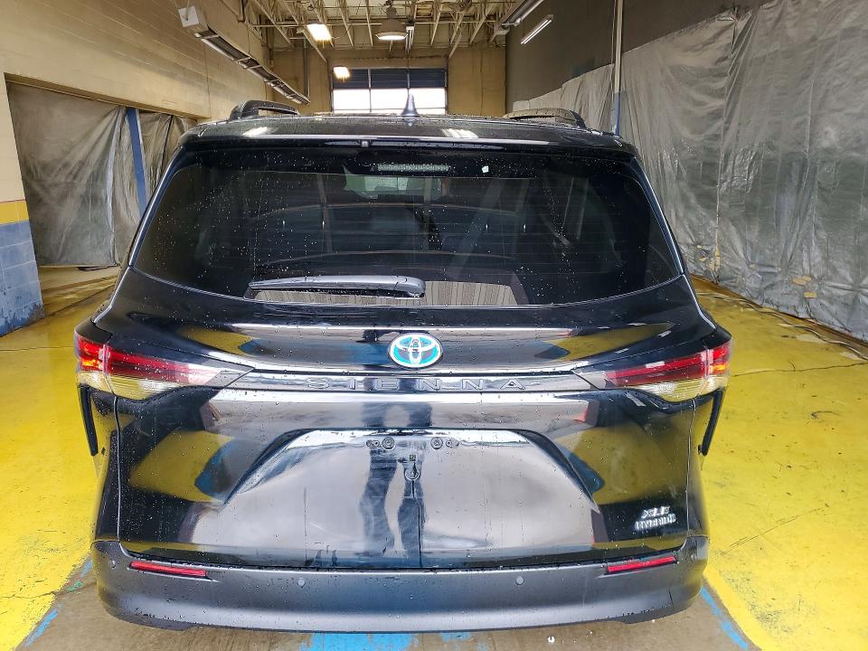 54514766 :رقم المزاد ، 5TDYRKECXRS215211 vin ، 2024 Toyota Sienna مزاد بيع