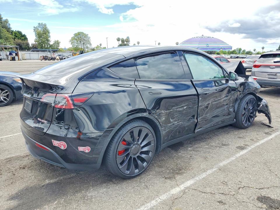 Продаж на аукціоні авто 2024 Tesla Model Y, vin: 7SAYGDEF3RF053392, номер лоту: 52191956