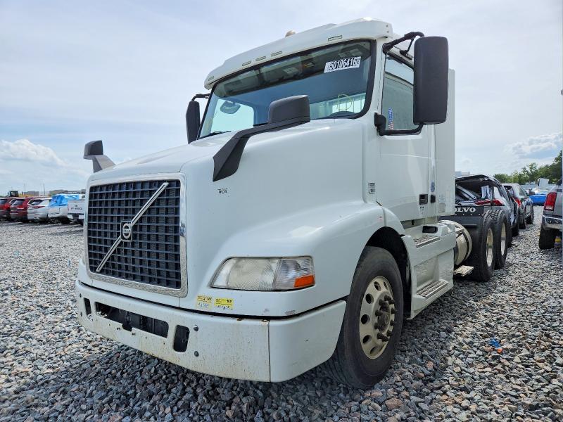 Продаж на аукціоні авто 2017 Volvo Vnm, vin: 4V4MC9EG4HN992374, номер лоту: 50106416