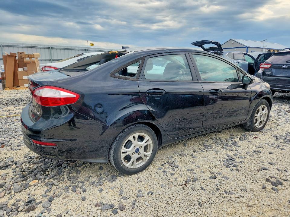53179136 :رقم المزاد ، 3FADP4BJXEM153621 vin ، 2014 Ford Fiesta مزاد بيع