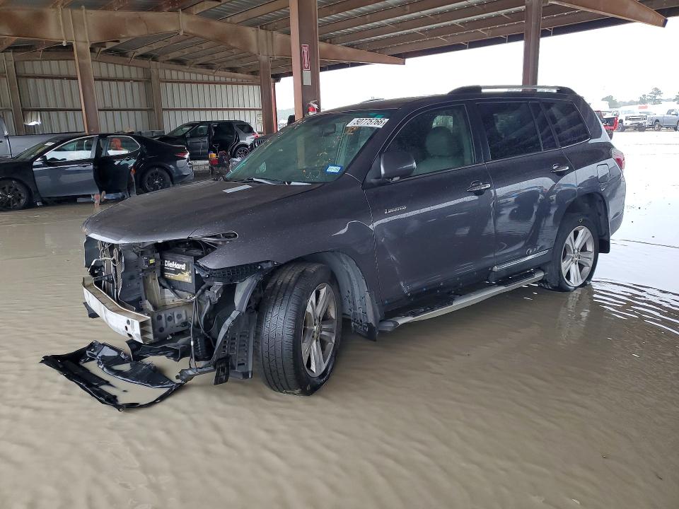 2013 Toyota Highlander მანქანა იყიდება აუქციონზე, vin: 5TDYK3EH9DS102364, აუქციონის ნომერი: 50775766