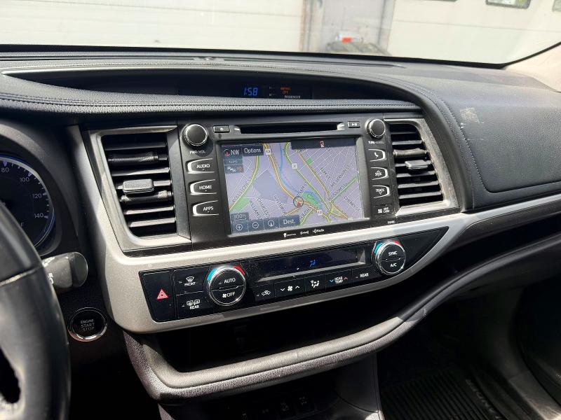 2019 Toyota Highlander მანქანა იყიდება აუქციონზე, vin: 5TDJZRFH5KS565789, აუქციონის ნომერი: 55091406