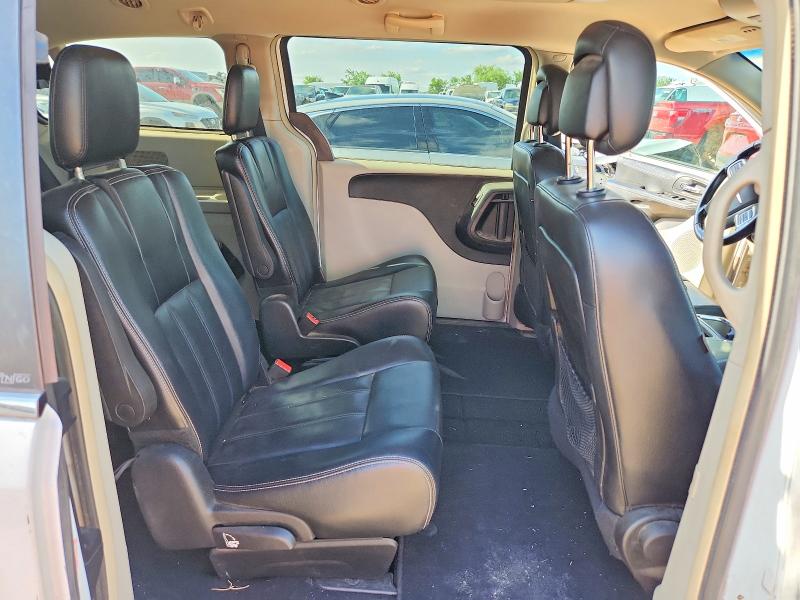 53967586 :رقم المزاد ، 2C4RC1BG4ER246657 vin ، 2014 Chrysler Town & Country مزاد بيع