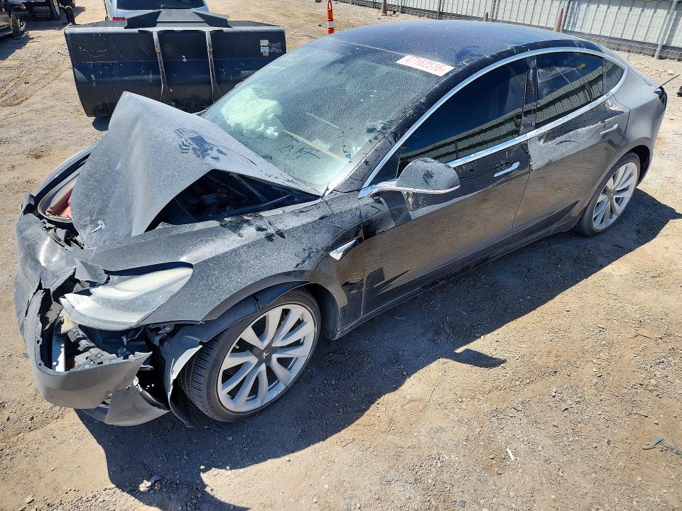 47162516 :رقم المزاد ، 5YJ3E1EA5JF176325 vin ، 2018 Tesla Model 3 مزاد بيع