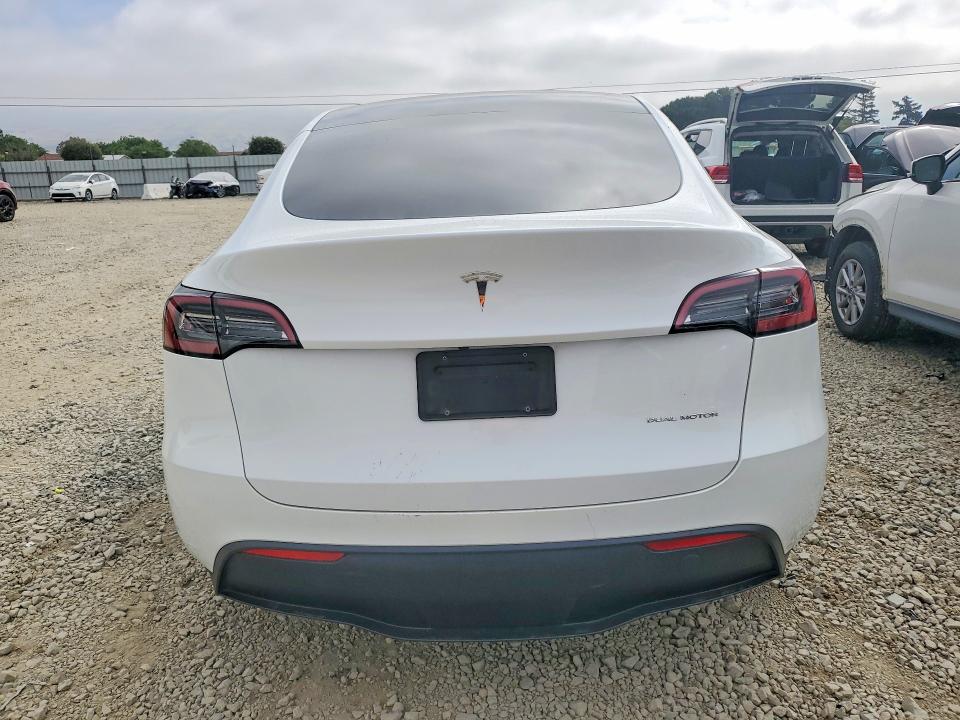 52068816 :رقم المزاد ، 7SAYGDEE5PF742399 vin ، 2023 Tesla Model Y مزاد بيع