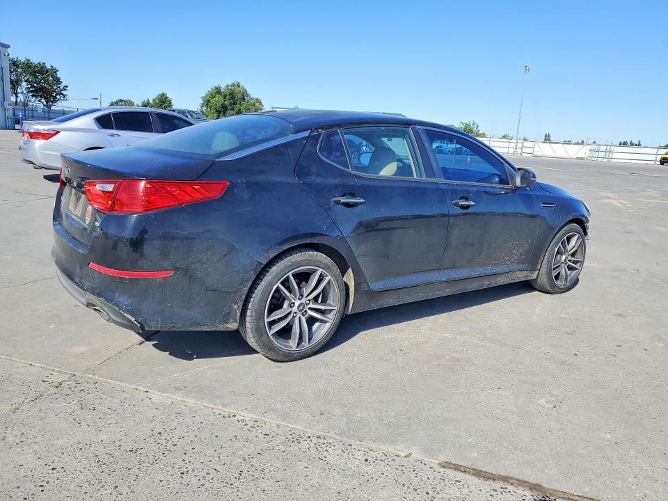 2015 Kia Optima მანქანა იყიდება აუქციონზე, vin: 5XXGM4A70FG448008, აუქციონის ნომერი: 52520526