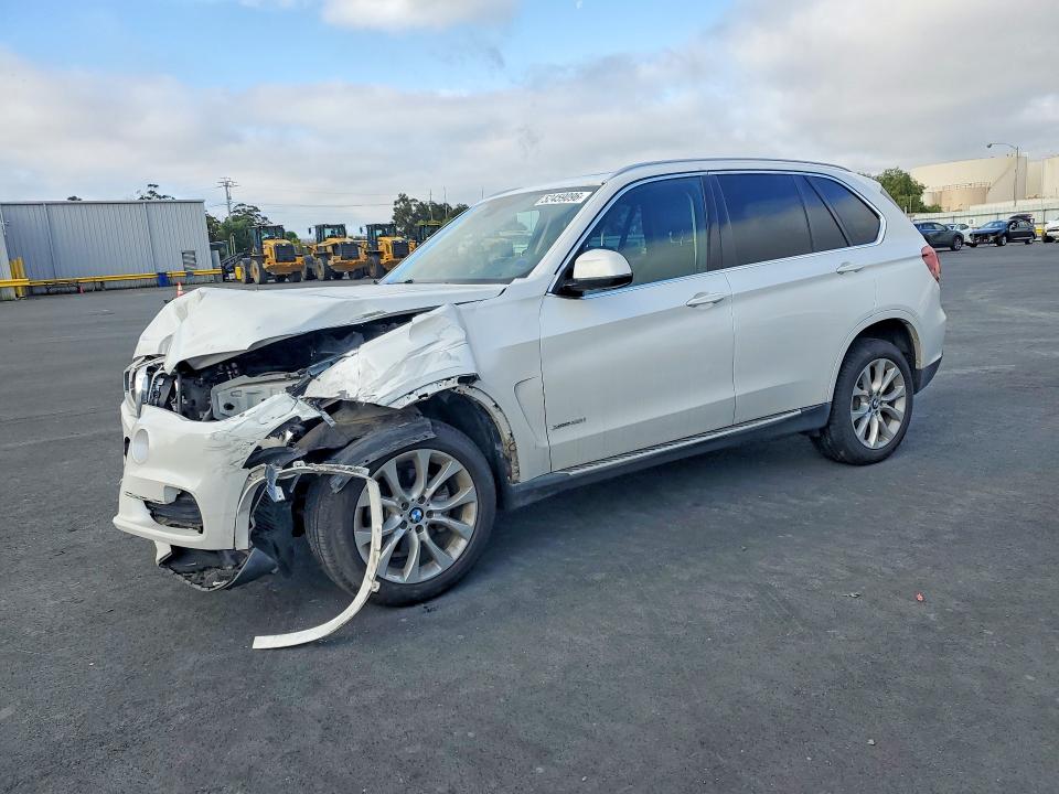 52459096 :رقم المزاد ، 5UXKR0C53F0K56033 vin ، 2015 Bmw X5 مزاد بيع