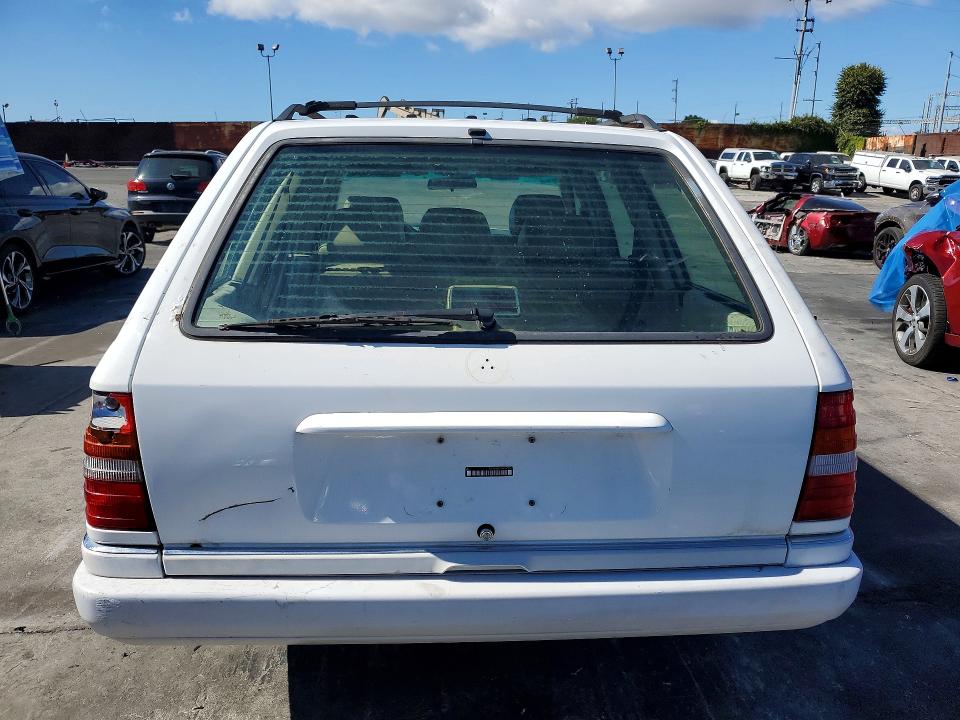 Продажа на аукционе авто 1995 Mercedes-benz E, vin: WDBEA92E3SF304552, номер лота: 55562916