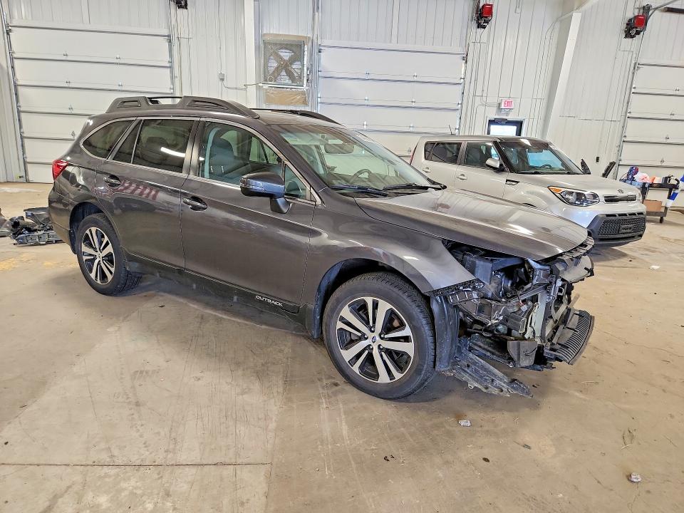 Продажа на аукционе авто 2018 Subaru Outback, vin: 4S4BSENCXJ3348774, номер лота: 54990436