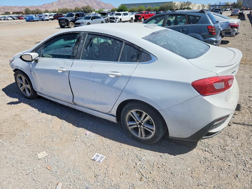 2017 Chevrolet Cruze მანქანა იყიდება აუქციონზე, vin: 1G1BE5SM5H7267587, აუქციონის ნომერი: 48021176