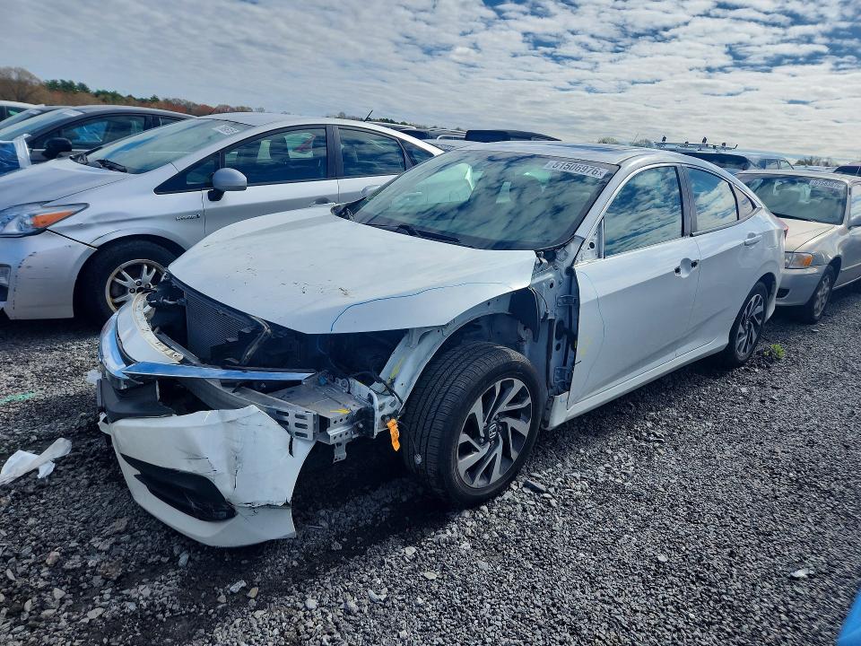 Auction sale of the 2018 Honda Civic, vin: 2HGFC2F72JH575782, lot number: 51506976