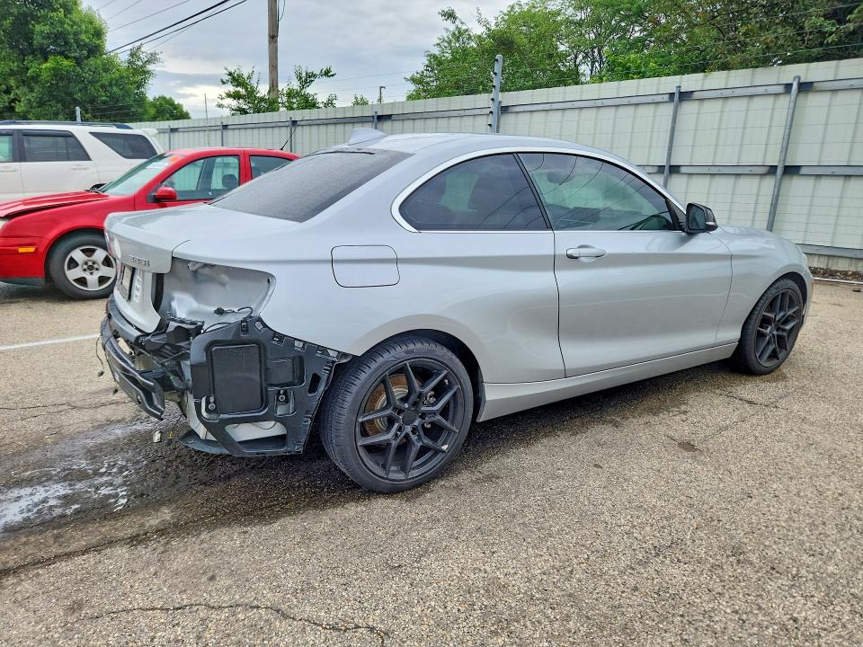 55050286 :رقم المزاد ، WBA1F9C54GV742233 vin ، 2016 Bmw 228 مزاد بيع